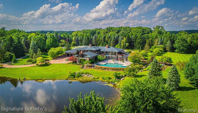 front view picture of 4000 Vorhies Road, Ann Arbor, MI. 48105