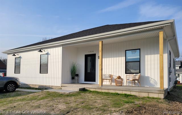 front view picture of 104 Delta Drive, Algonac, MI. 48001