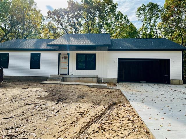 front view picture of 3621 Hall Road, Muskegon, MI. 49442