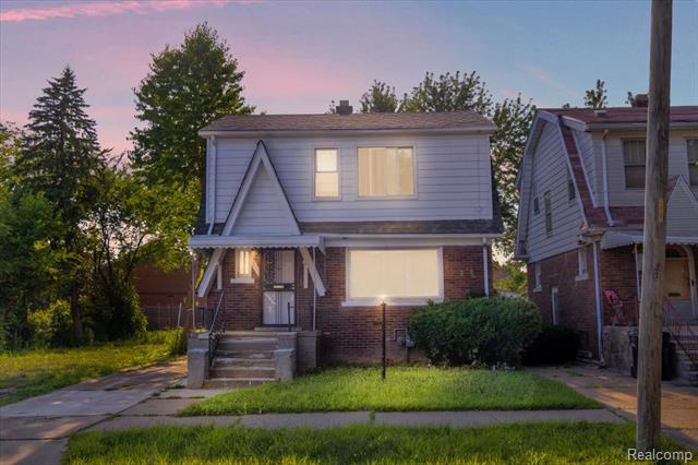 front view picture of 9635 N Appoline Street E, Detroit, MI. 48227