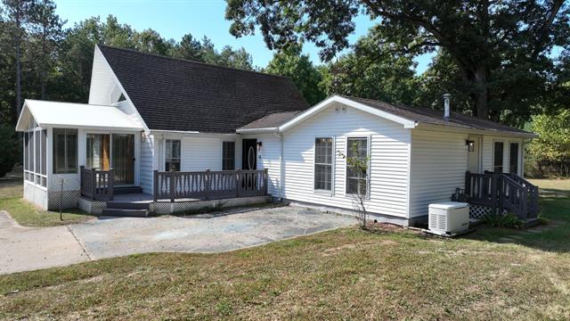 front view picture of 1031 York, Weidman, MI. 48893