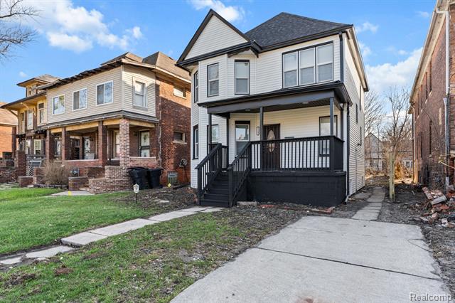 front view picture of 1502 Harding Street, Detroit, MI. 48214