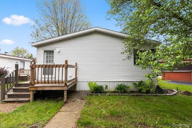 front view picture of 351 N Squirrel Lot 178 Road, Auburn Hills, MI. 48326