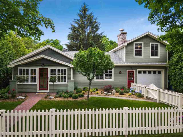 front view picture of 508 S Main Street, Leland, MI. 49654