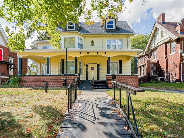 front view picture of 491 E Grand Boulevard, Detroit, MI. 48207