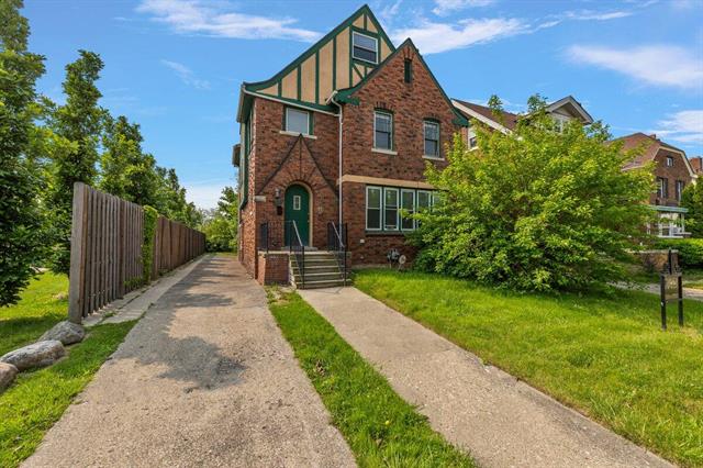 front view picture of 1945 Atkinson Street, Detroit, MI. 48206
