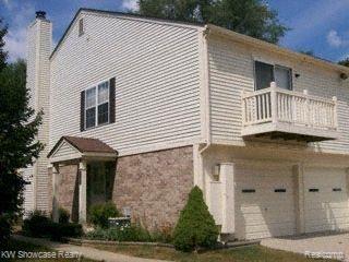 front view picture of 2110 Hidden Meadows Dr, Walled Lake, MI. 48390