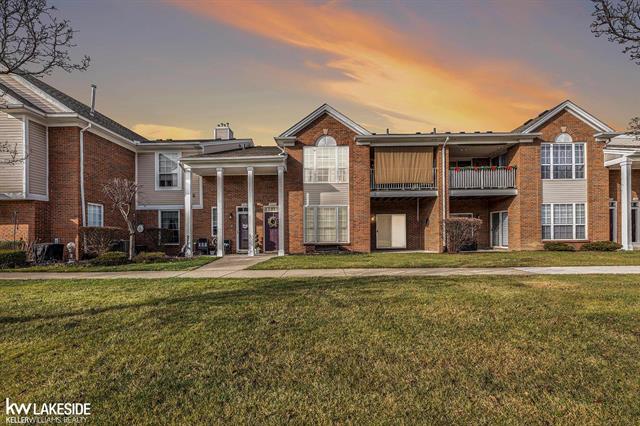 front view picture of 46117 Rhodes, Macomb, MI. 48044