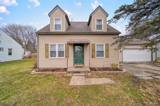 front view picture of 307 W Russell, Tecumseh, MI. 49286