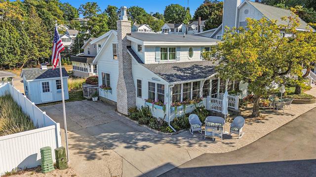 front view picture of 3 Windrift Road, Grand Haven, MI. 49417