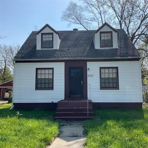 front view picture of 16750 Beaverland Street, Detroit, MI. 48219