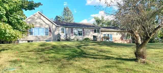 front view picture of 1795 Howell, Adrian, MI. 49221