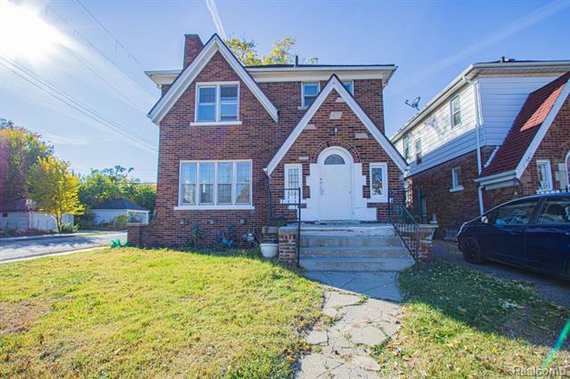 front view picture of 18403 Santa Rosa Drive, Detroit, MI. 48221