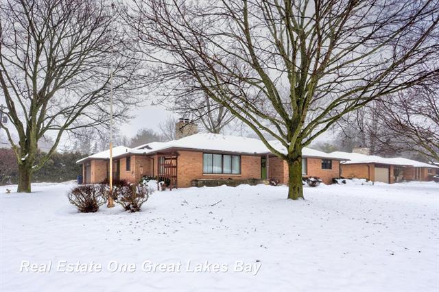 front view picture of 1375 W Delta, Saginaw, MI. 48638