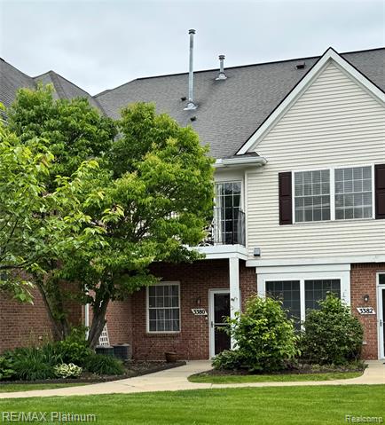 front view picture of 3380 Kneeland Circle, Howell, MI. 48843