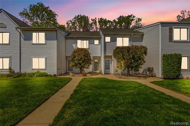 front view picture of 42 Rosebud, Mount Clemens, MI. 48043