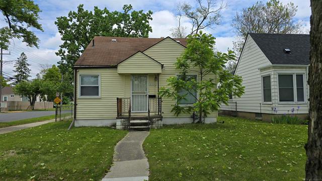 front view picture of 18336 Avon Avenue, Detroit, MI. 48219