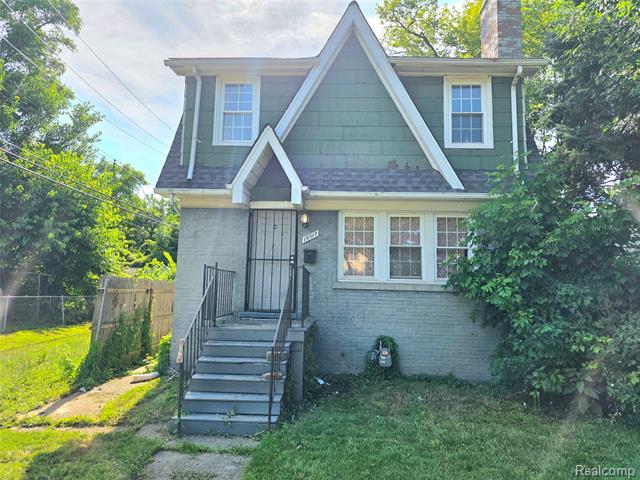 front view picture of 19917 Alcoy Street, Detroit, MI. 48205