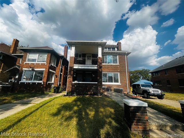 front view picture of 8768 Dexter Avenue, Detroit, MI. 48206