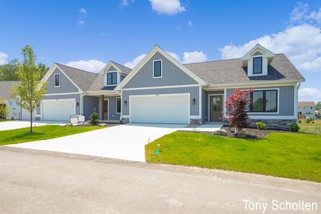 front view picture of 5175 Blendon Meadow Circle, Hudsonville, MI. 49426