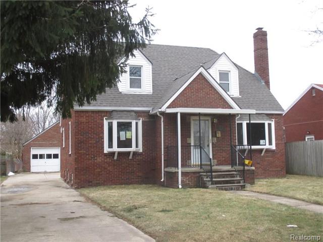 front view picture of 814 E Front Street, Monroe, MI. 48161