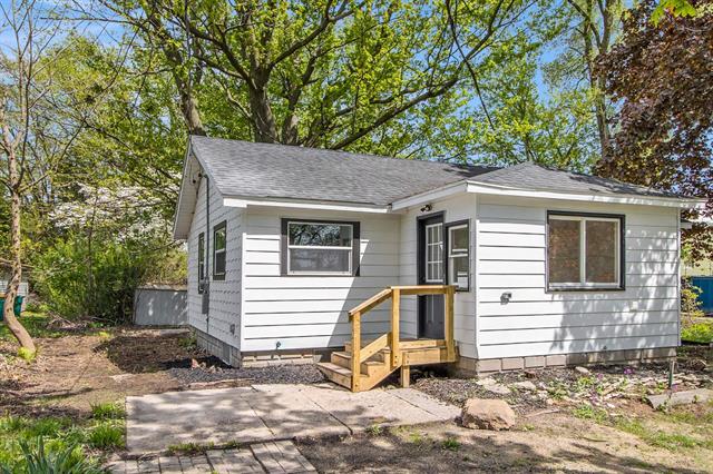 front view picture of 145 S 28Th Street, Battle Creek, MI. 49015