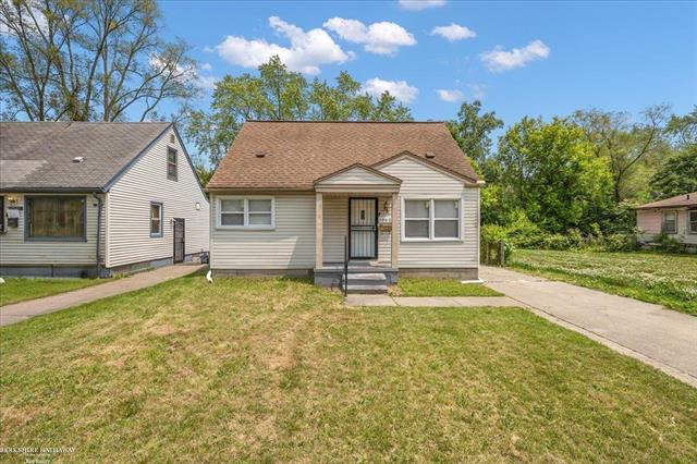 front view picture of 16630 Winston Street, Detroit, MI. 48219