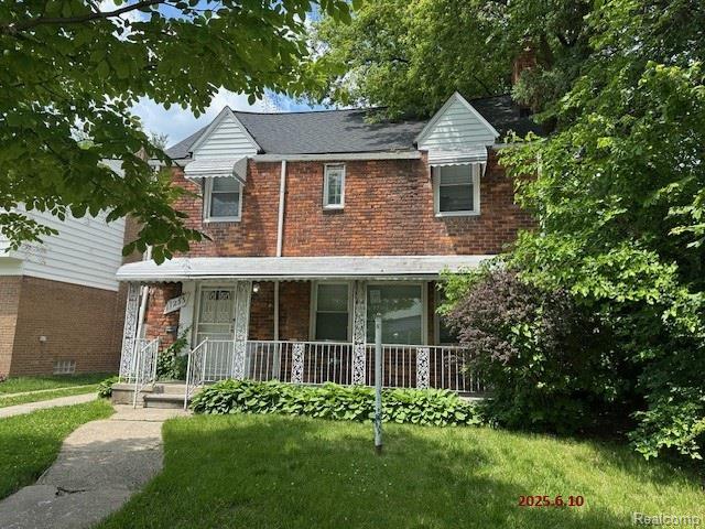 front view picture of 17233 Annchester Road, Detroit, MI. 48219