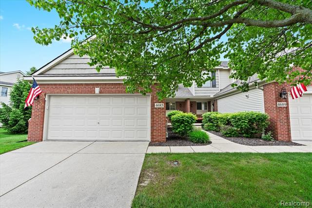 front view picture of 4685 Summer Ridge Drive, Howell, MI. 48843