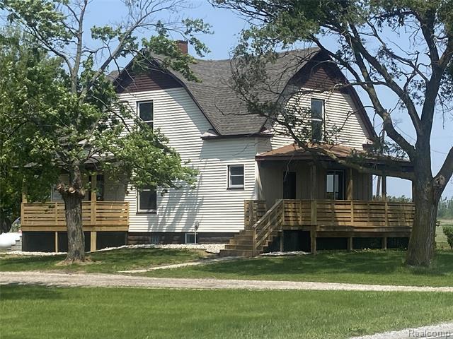 front view picture of 7977 N Portsmouth, Bay City, MI. 48708
