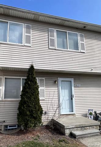 front view picture of 28177 Raleigh Crescent Drive, New Baltimore, MI. 48051