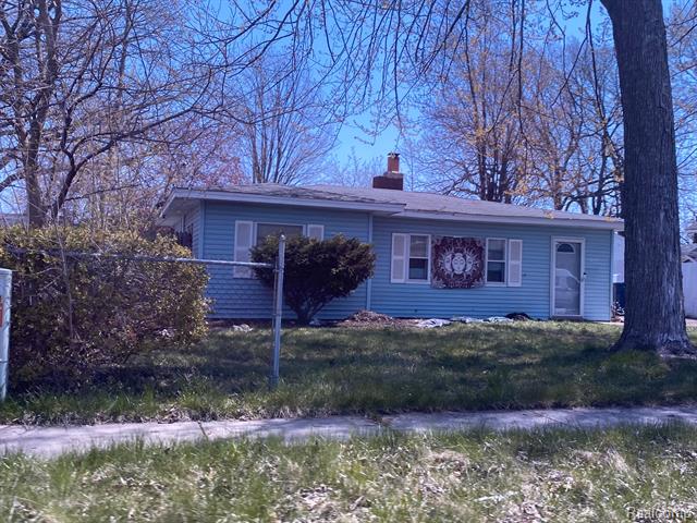 front view picture of 604 Patterson Avenue, Bay City, MI. 48706