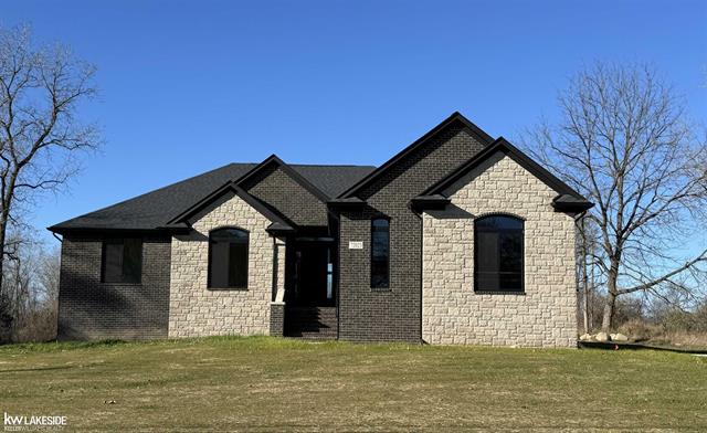 front view picture of 72023 Van Dyke, Romeo, MI. 48065