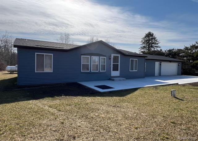 front view picture of 7368 Clear Lake Road, Imlay City, MI. 48444