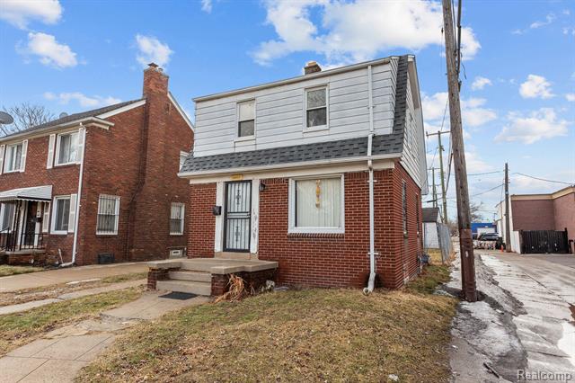 front view picture of 16937 Birwood Street, Detroit, MI. 48221