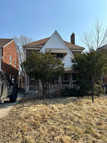 front view picture of 17370 Pennington Drive, Detroit, MI. 48221