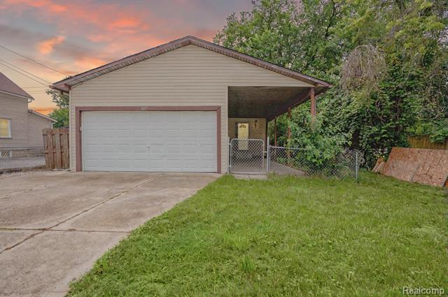 front view picture of 1005 Bacon Street, Monroe, MI. 48161