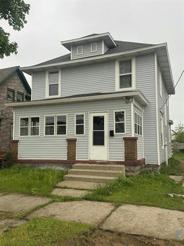 front view picture of 111 Fair Street Se, Grand Rapids, MI. 49507