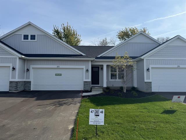 front view picture of 213 Hickory Valley Drive, Kalamazoo, MI. 49009