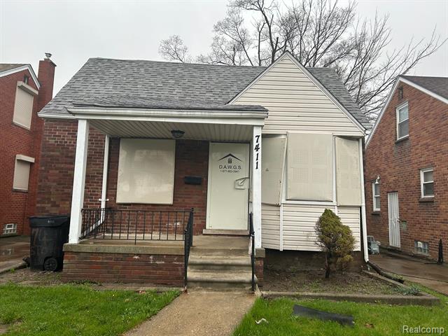 front view picture of 7411 Stout Street, Detroit, MI. 48228
