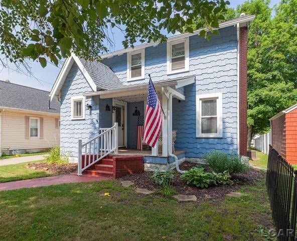 front view picture of 935 Elm, Adrian, MI. 49221
