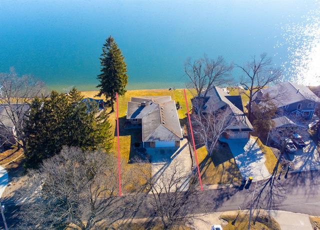 front view picture of 147 Castlewood Drive, Brooklyn, MI. 49230