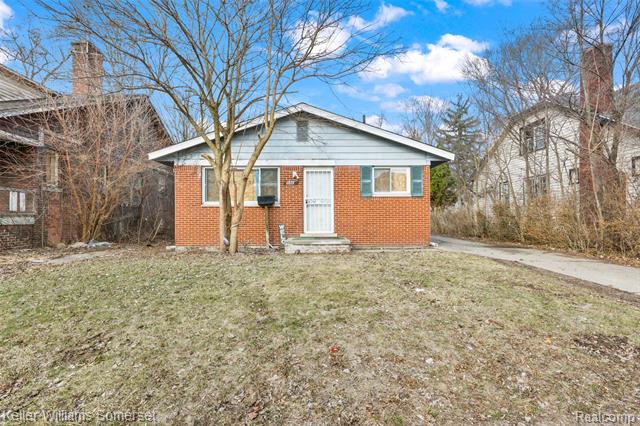 front view picture of 15841 Braile Street, Detroit, MI. 48223