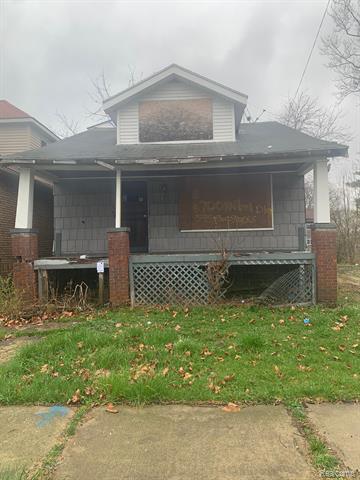 front view picture of 225 Ashland Street, Detroit, MI. 48215