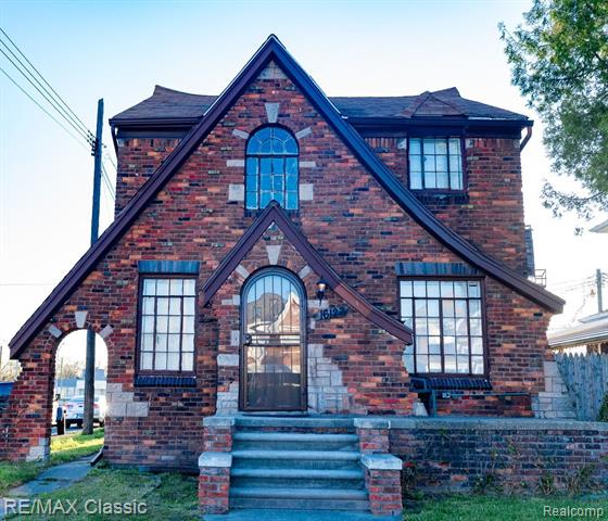 front view picture of 16127 Birwood Street, Detroit, MI. 48221