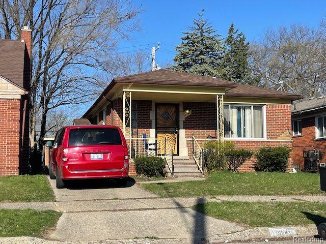front view picture of 19943 Dean Street, Detroit, MI. 48234