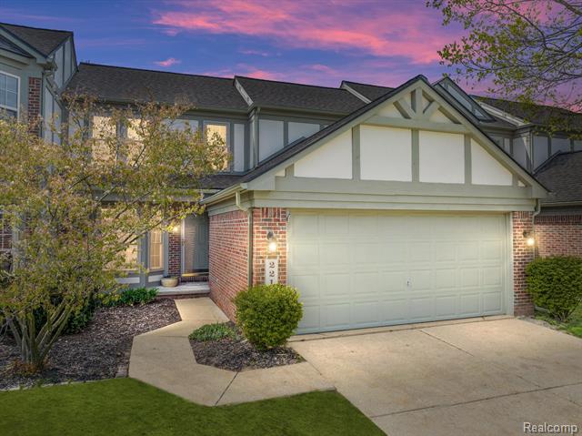 front view picture of 2216 Lone Wolf Lane, Canton, MI. 48188