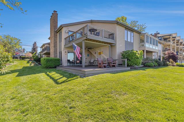front view picture of 1641 South Shore Drive, Holland, MI. 49423