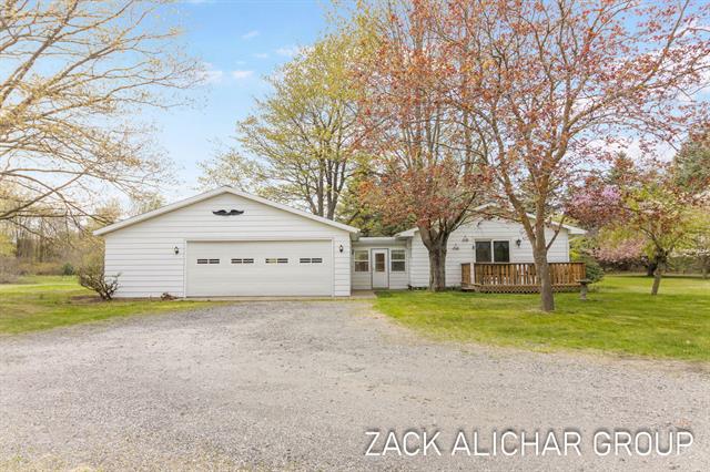 front view picture of 15108 Van Buren Street, West Olive, MI. 49460
