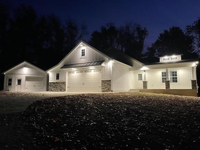 front view picture of 11580 14Th Avenue Nw, Grand Rapids, MI. 49534